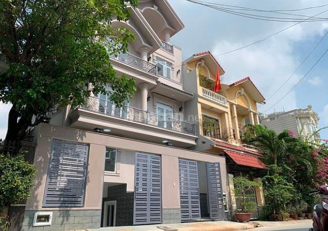 Villa trệt 2 lầu 7x20m  lương định của Phường An Phú, Quận 2